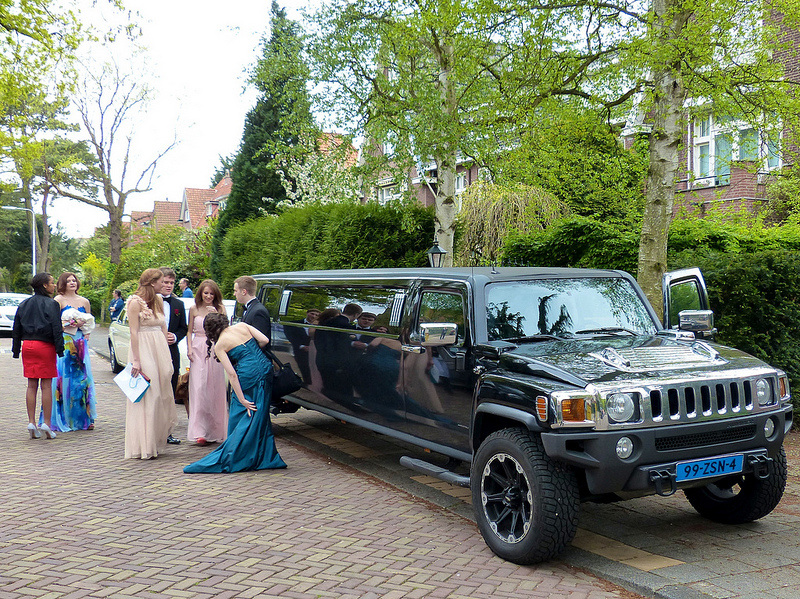 Limo Service For Prom 
